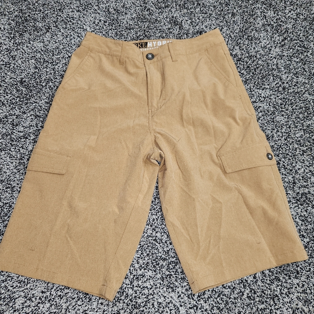 BKE BUCKLE Hybrid Shorts Mens Sz 28 Light Brown,Tan, Standard Fit, 12" Inseam
